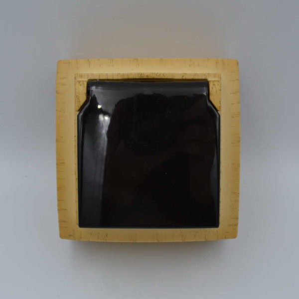 Розетка Nilson Themis клен 1-на з заземленням з кришкою ( 26281018 ) - фото №1