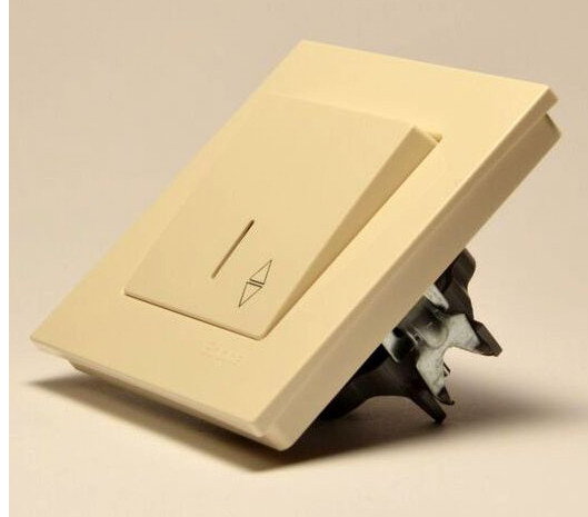 Перемикач прохідний з підсвічуванням Gunsan Eqona крем - фото №3