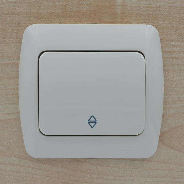 Выключатель ELBI ZIRVE Fixline кремовый 1кл проходной (501-010301-209) - фото №2