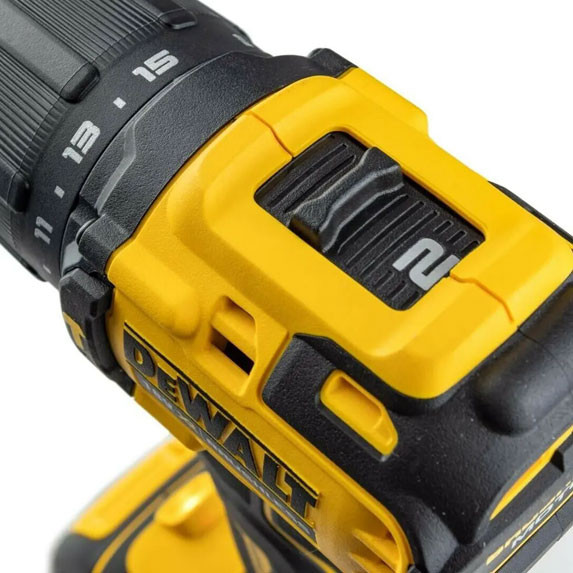 Ударная дрель-шуруповерт бесщеточная DeWALT DCD709P2T XR Li-Ion 18В 5Ач 65Нм 450-1650 об/мин патрон 13мм - фото №1