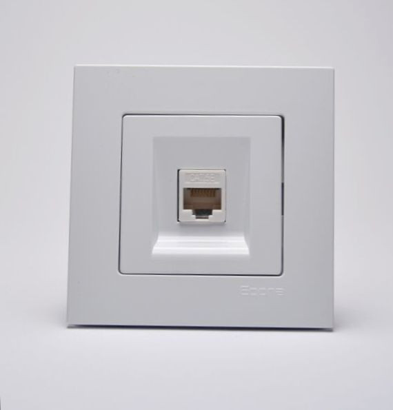 Розетка компьютерная Gunsan Eqona - фото №1