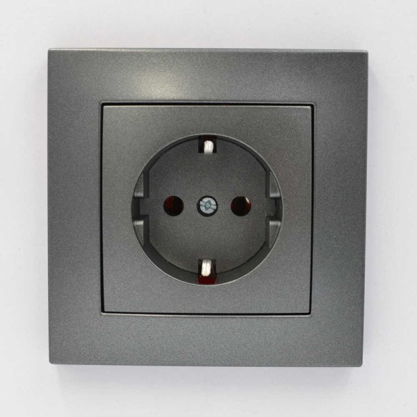 Розетка ELBI ZENA Silverline черный металлик 1-я с заземлением без рамки ( 609-011100-217 ) - фото №3