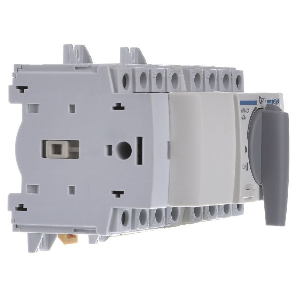 Перемикач Hager HIM404 I-0-II 40А 400/690В 4P 7м - фото №1