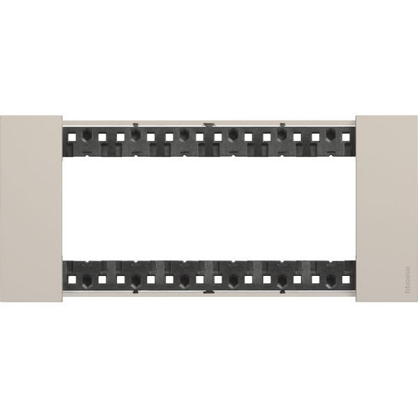 Рамка на 6 модулей Bticino Living Now KA4806KM (итальянский стандарт) песочная