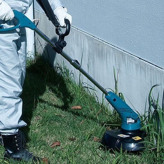 Тример електричний Makita UR 3000 - фото №2