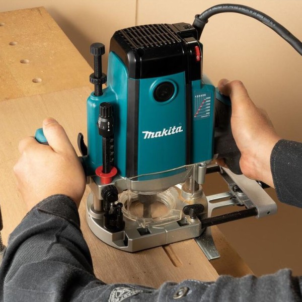 Фрезер занурювальний Makita RP2303FC08 2100 Вт 2100Вт - фото №2