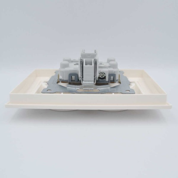 Розетка ELBI ZENA белая 2-я с заземлением ( 500-010200-907 ) - фото №3