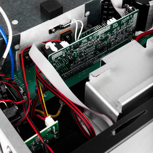 ДБЖ LogicPower 2000 PRO Smart-UPS 1800Вт - фото №2