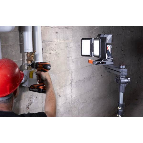 Акумуляторний LED прожектор AEG 4935459661 18В - фото №3