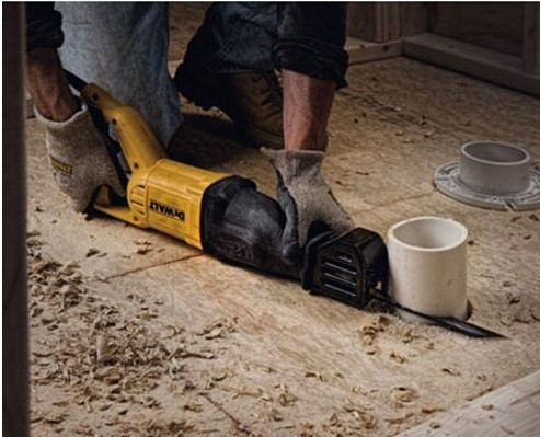 Сабельная пила DeWALT DWE305PK - фото №5