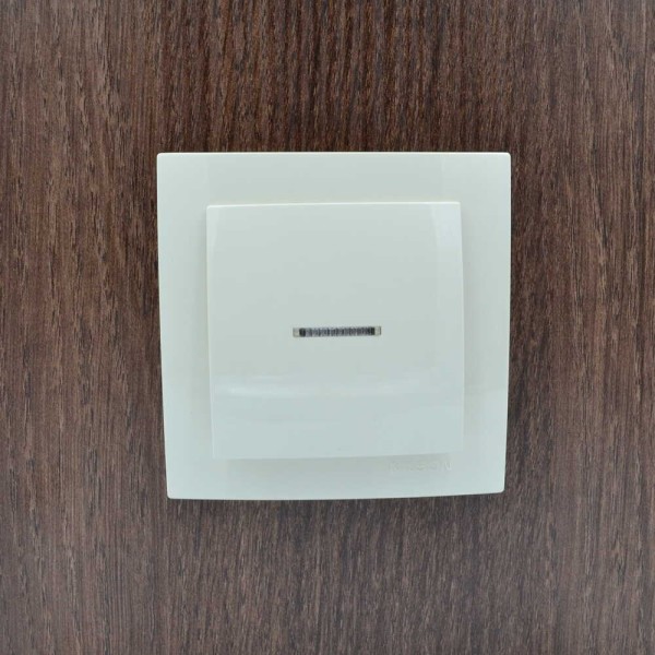 Вимикач Nilson Touran кремовий 1кл з підсвіткою ( 24121002 ) - фото №4