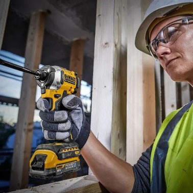 Ударний акумуляторний безщітковий шурупокрут DeWALT DCF850E2T XR Li-Ion 18В з 2 акумуляторами - фото №3