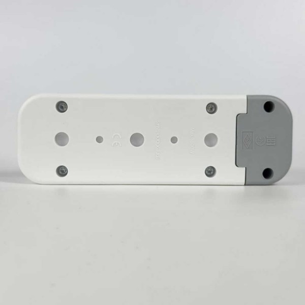 Колодка EL-BI 3-я с заземлением шторки и выключателем Myra ( 527-010200-302 ) - фото №4