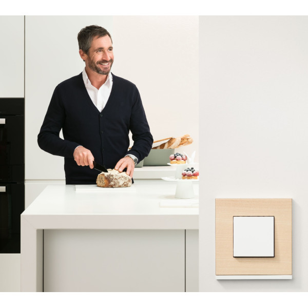 Одноклавішний перехресний перемикач Schneider Electric NU320518 (схема 7) 10А 2М (білий) - фото №1