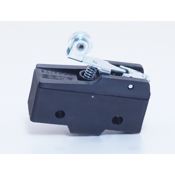 Конечный мини выключатель под винт EMAS MN1MIM1 - фото №3