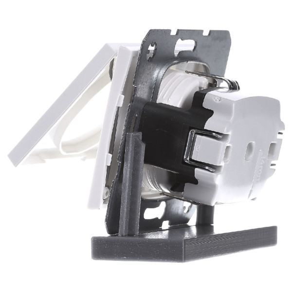 Розетка із з/к, кришкою та шторками полярна білизна Berker K.1 - фото №3