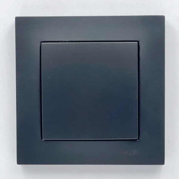 Розетка ELBI VEGA черный мат заглушка ( 510-014800-299 )