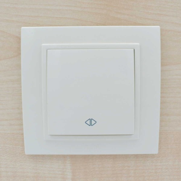 Выключатель ELBI ZENA кремовый 1кл промежуточный без рамки ( 609-010300-214 ) - фото №7