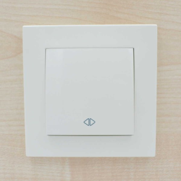 Выключатель ELBI ZENA кремовый 1кл промежуточный без рамки ( 609-010300-214 ) - фото №8