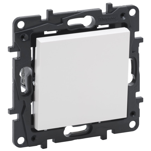 Одноклавишный выключатель Legrand Niloe Step 10А зажимной механизм белый (863101)