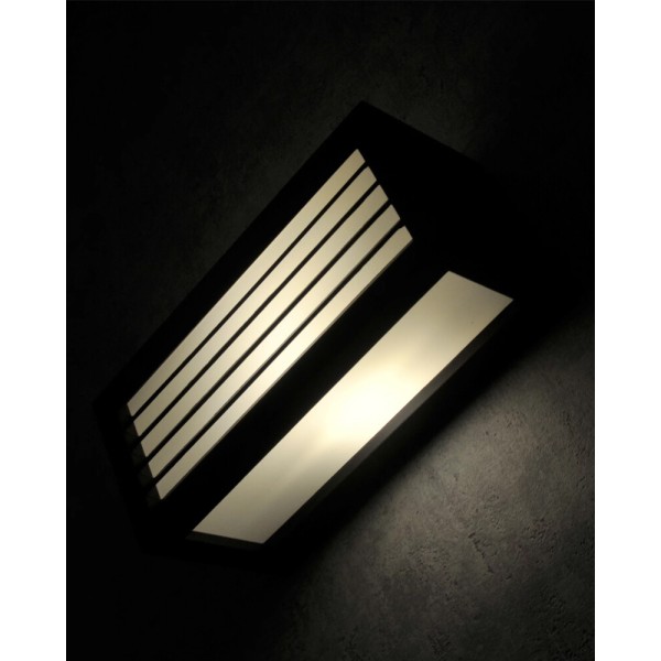 Вуличний світильник Goldlux 320025 Osaka E27 1x12W IP54 чорний - фото №4