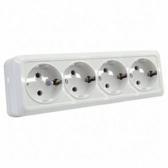 Накладная розетка Sokol четверная с заземлением белая (7.2.1.89232)