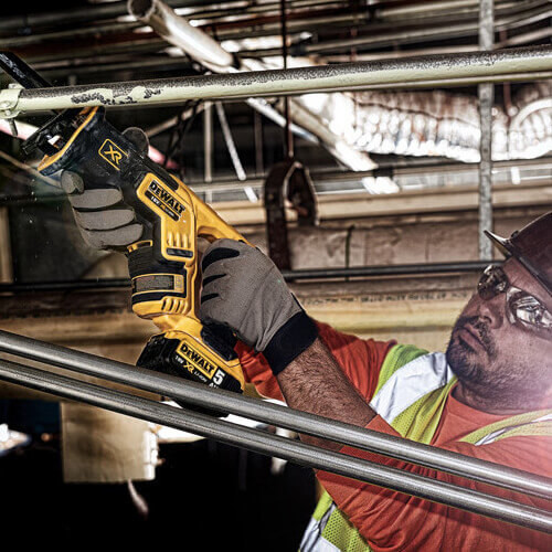 Акумуляторна шабельна пилка DeWALT DCS367N 18В - фото №3