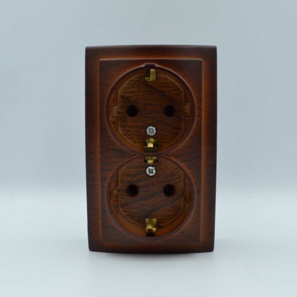 Розетка Nilson Themis горіх 2-на з заземленням ( 26271025 ) - фото №3