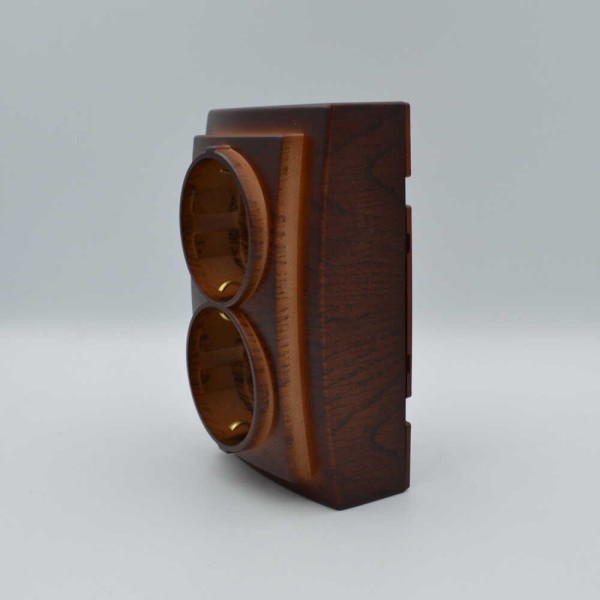 Розетка Nilson Themis горіх 2-на з заземленням ( 26271025 ) - фото №4