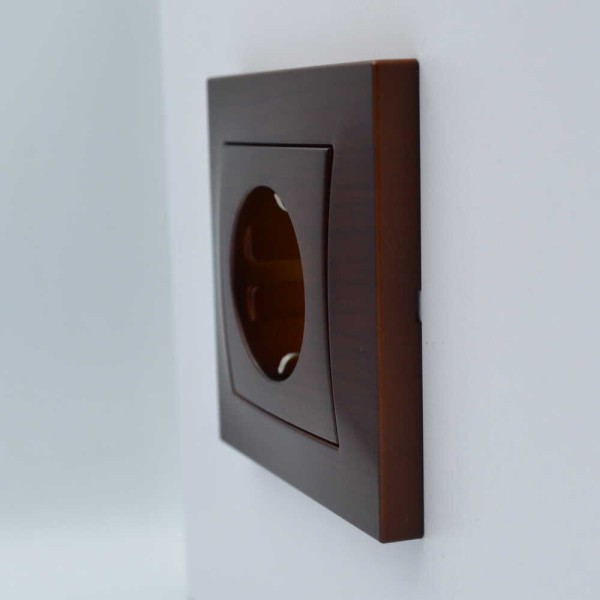Розетка ELBI ZENA Woodline червоне дерево 1-на з заземленням без рамки ( 609-012900-217 ) - фото №6