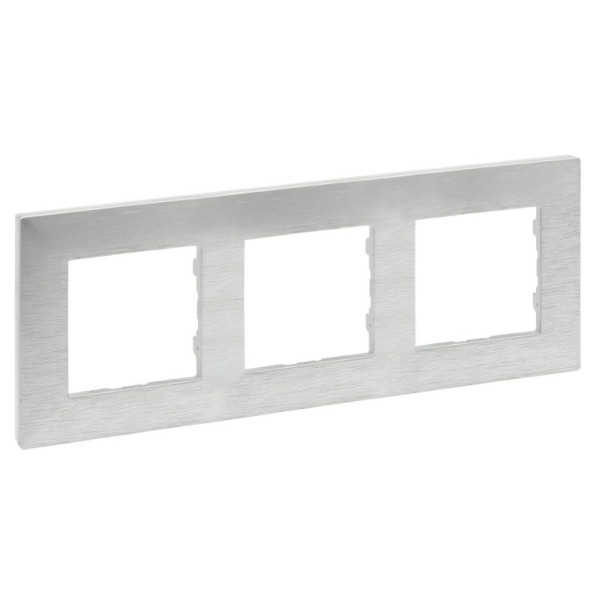 Рамка 3-постовая Legrand Niloe Step фактурный алюминий (863893)