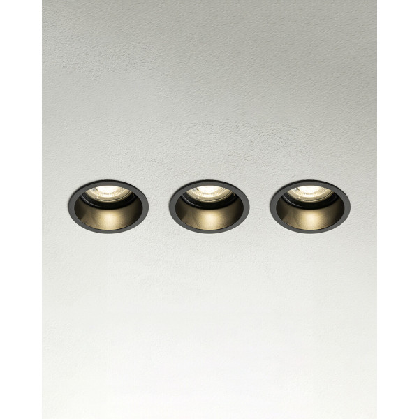 Точечный светильник Nowodvorski 10794 Cup GU10 3x10W IP20 черный - фото №1