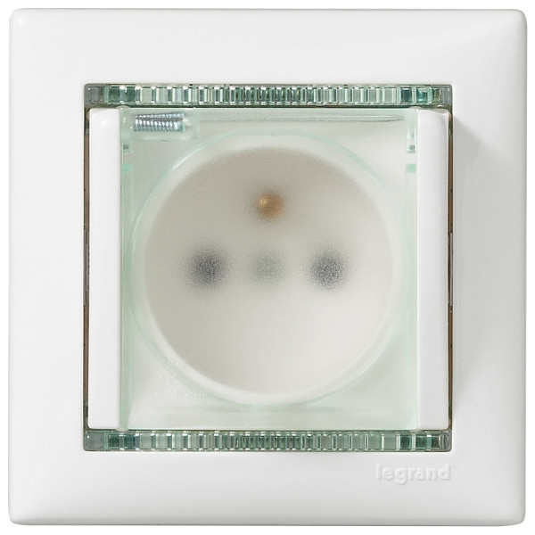 Механизм розетки с з/к и крышкой Valena IP44 белый - фото №1