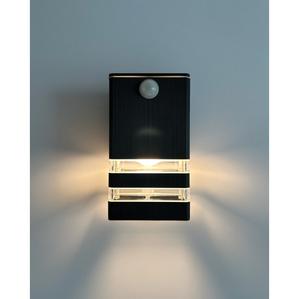 Вуличний світильник з датчиком руху Nowodvorski 7017 Rio Sensor E27 1x10W IP54 чорний - фото №1