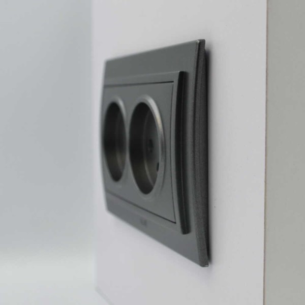 Розетка ELBI ZENA Silverline черный металлик 2-я без заземления ( 500-011100-908 ) - фото №1