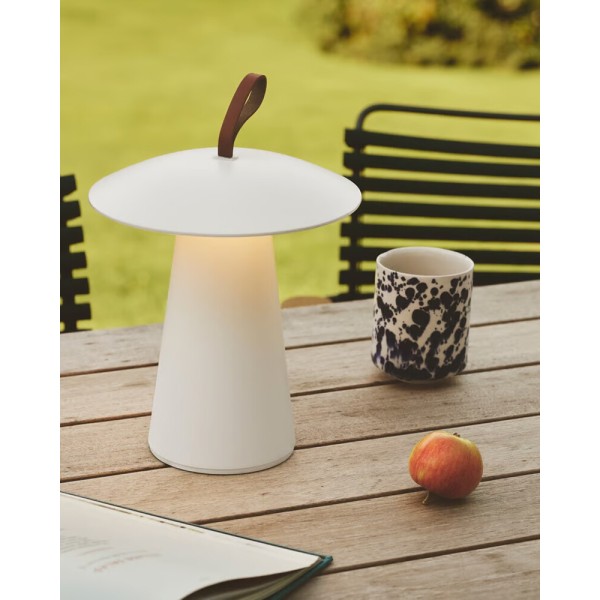 Светильник уличный портативный Nordlux 2318245001 Ara To-Go LED 1x2W 3000K 240Lm IP54 белый - фото №1