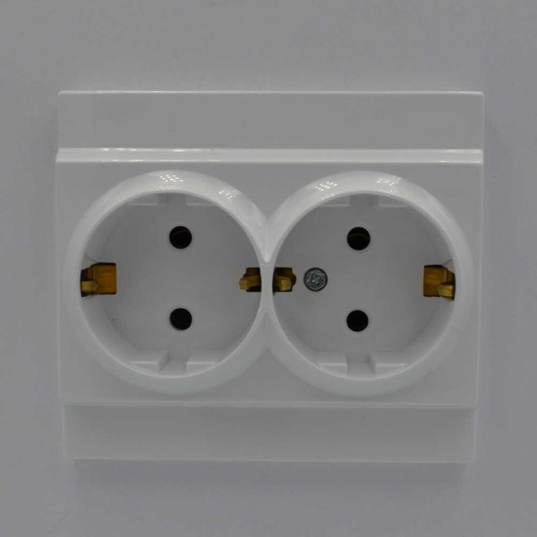 Розетка Nilson Moda біла 2-на з заземленням ( 21111025 ) - фото №1