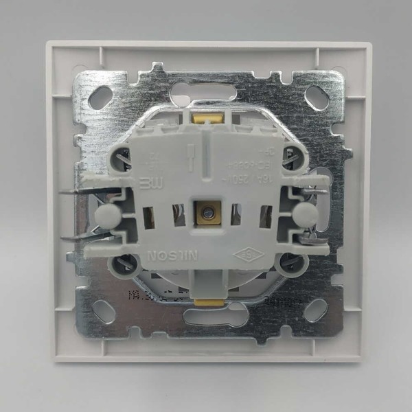 Розетка Nilson Touran клен 1-я с заземлением с крышкою ( 24281018 ) - фото №1