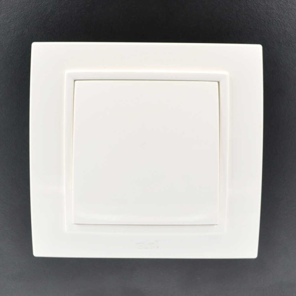 Вимикач ELBI ZENA білий 1кл з рамкою ( 500-010200-200 ) - фото №4