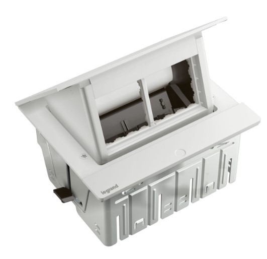 Лючок с выдвижным блоком Legrand на 4 модуля (654801) белый