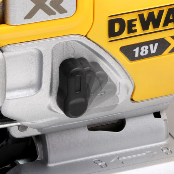 Бесщеточный аккумуляторный электролобзик DeWALT DCS334NT 18В - фото №4