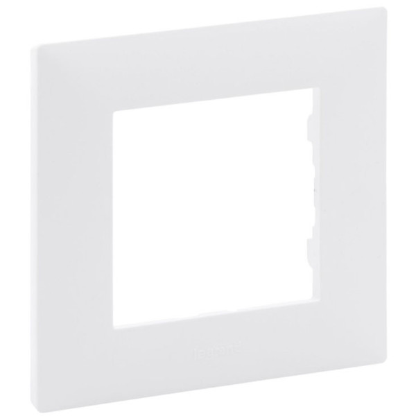 Рамка 1-постовая Legrand Niloe Step белый (863191)