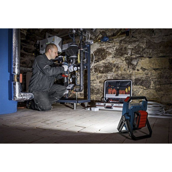 Аккумуляторный фонарь Bosch GLI 18V-1900 - фото №5