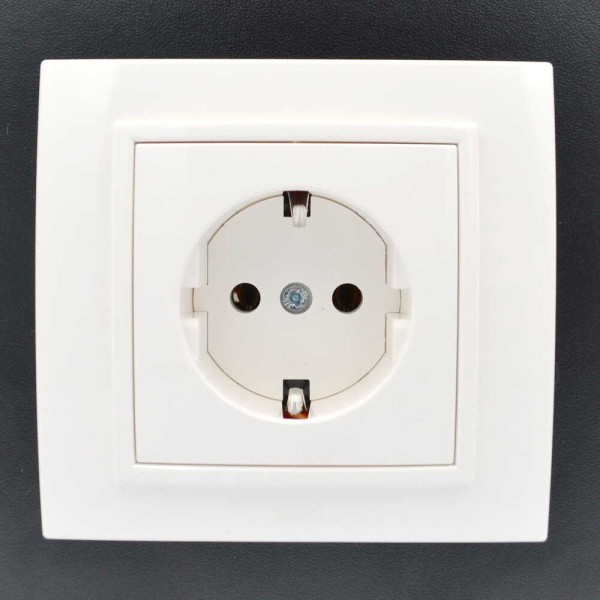 Розетка ZENA ELBI біла 1-на з заземленням без рамки ( 609-010200-217 ) - фото №6