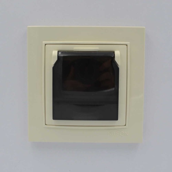Розетка Nilson Thor кремова 1-на з заземленням з кришкою ( 27121018 ) - фото №1