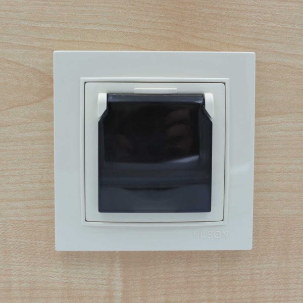 Розетка Nilson Thor кремова 1-на з заземленням з кришкою ( 27121018 ) - фото №3