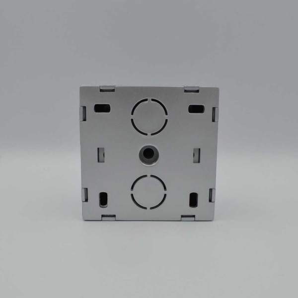 Розетка Nilson Themis срібло 1-на з заземленням ( 26131017 ) - фото №3