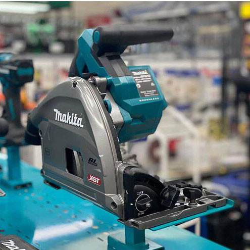 Аккумуляторная погружная дисковая пила Makita SP001GZ03 XGT В 165мм - фото №5