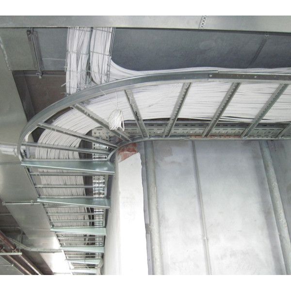 Лестничный оцинкованный лоток DKC LL8040 80х400х3000мм - фото №4