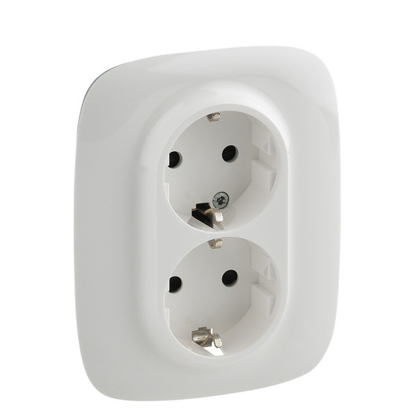 Розетка двойная с з/к и шторками Legrand Valena Allure белый